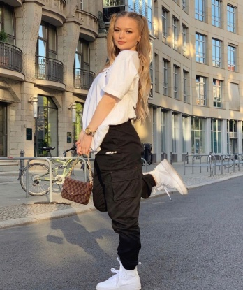 Валерия, 23 года, 1 размер груди